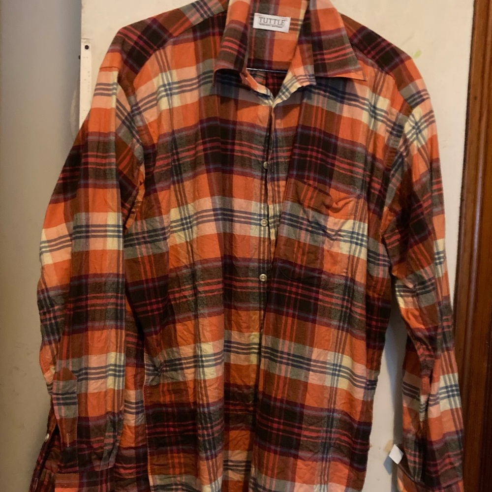 Tuttle Flannel button down long sleeve shirt.